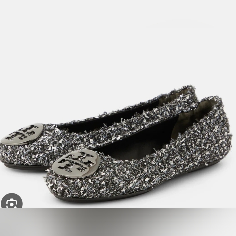 SIZE. 7. TORY BURCH Stylish Women's Black and Silver Flats